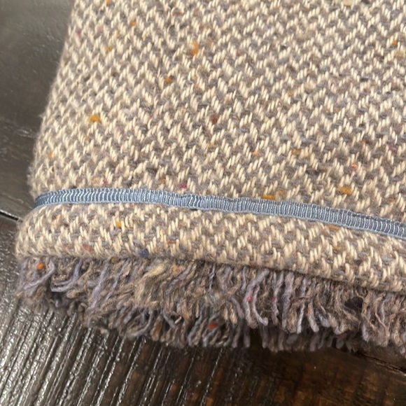 Old Navy Wool Boucle Tweed Blazer - Size Small - Picture 4 of 7